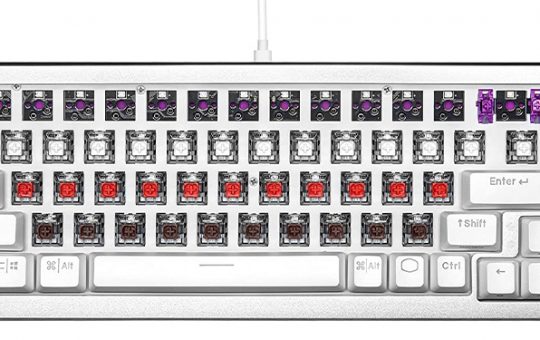 The Cooler Master CK720 65% mechanical keyboard with hot-swappable switches